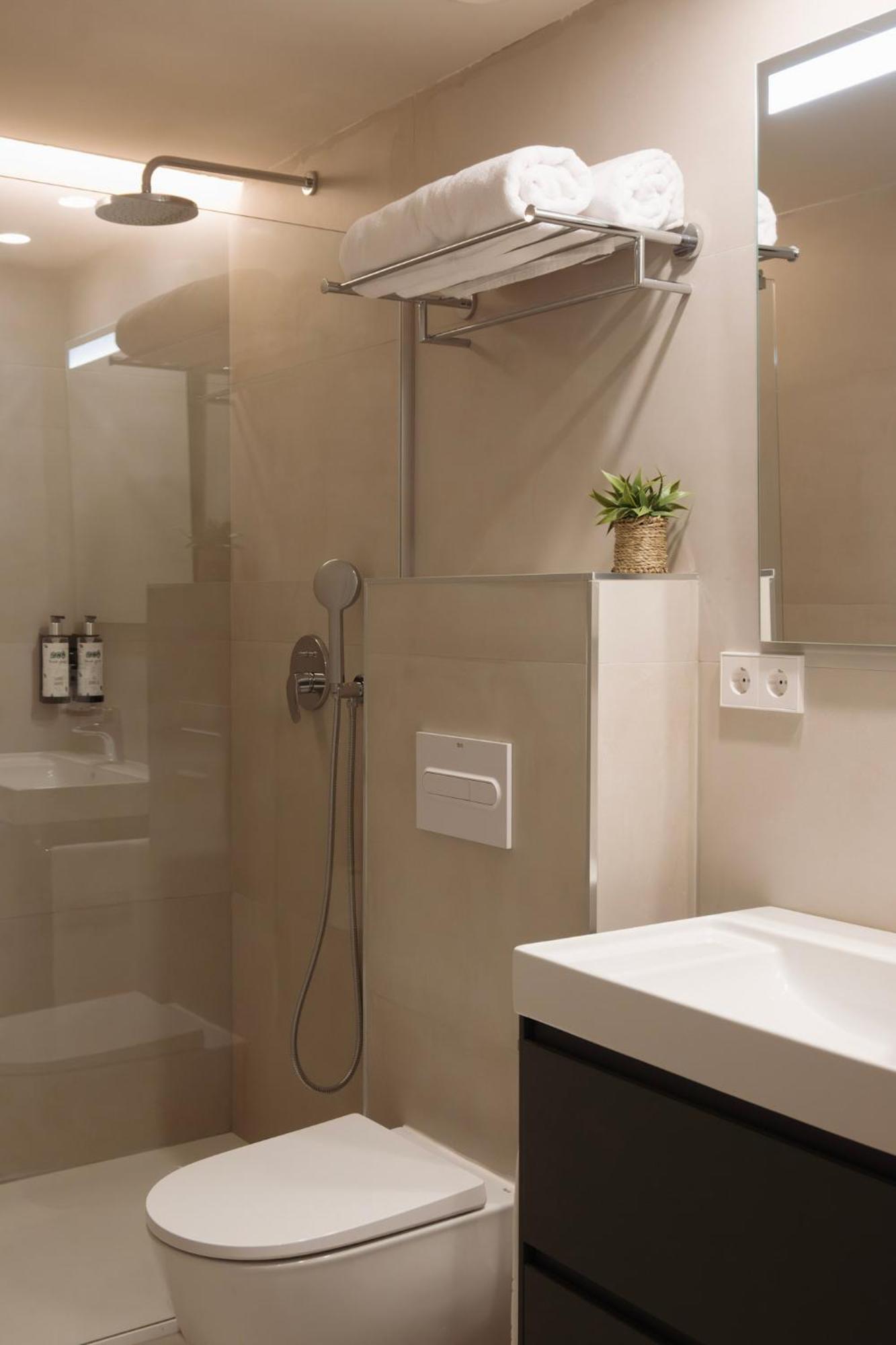 Apartamentos Joaquin Costa Santander Zewnętrze zdjęcie